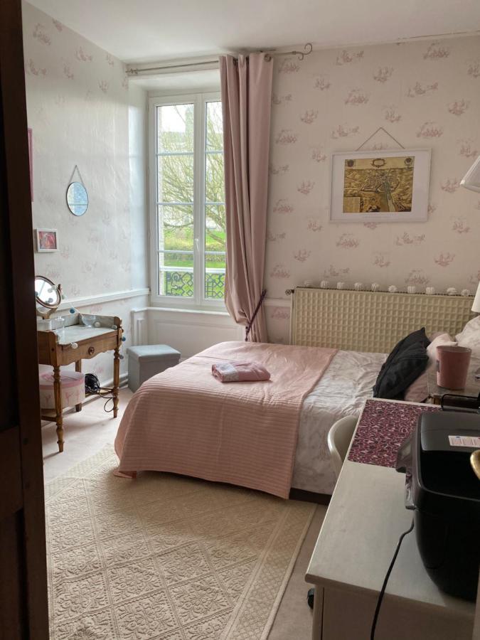 Le Trianon Bed & Breakfast Le Bourgneuf-la-Foret Ngoại thất bức ảnh