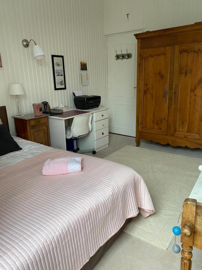 Le Trianon Bed & Breakfast Le Bourgneuf-la-Foret Ngoại thất bức ảnh